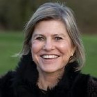 avatar of Clare Leslie Hall
