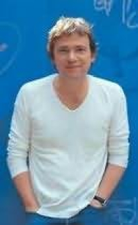 avatar of David Nicholls