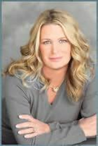 avatar of Kristin Hannah