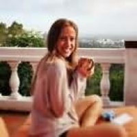 avatar of Lisa Dickenson