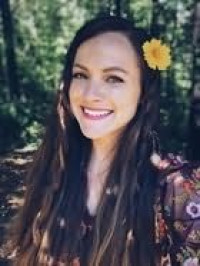 avatar of Rebecca Ross