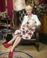 avatar of Ruth Hogan