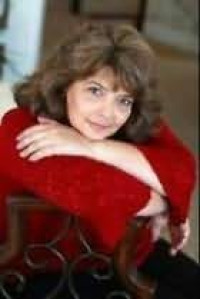 avatar of Suzanne Enoch